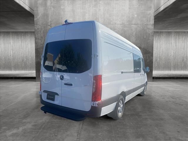 2025 Mercedes-Benz Sprinter Base