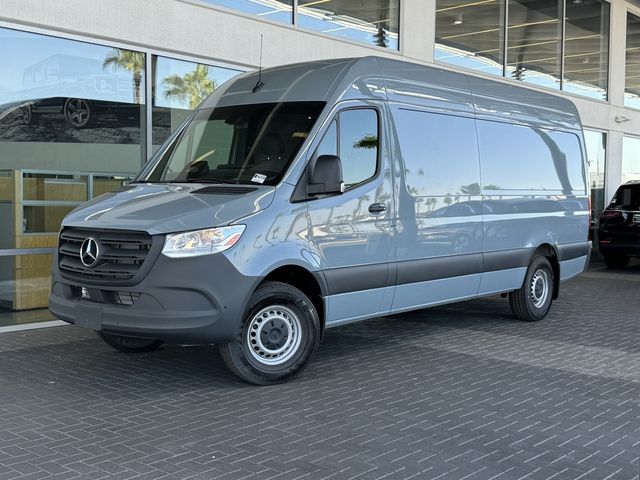 2025 Mercedes-Benz Sprinter Base