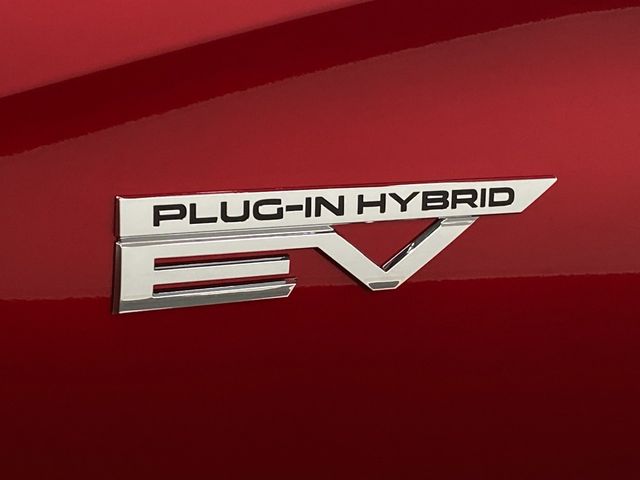 2025 Mitsubishi Outlander Plug-In Hybrid SE