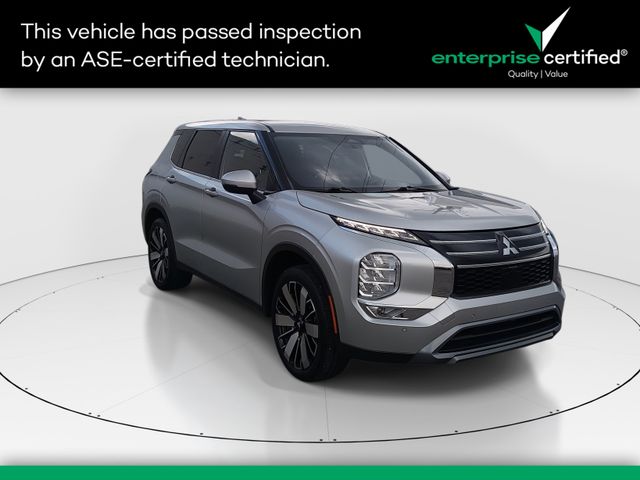 2025 Mitsubishi Outlander SE