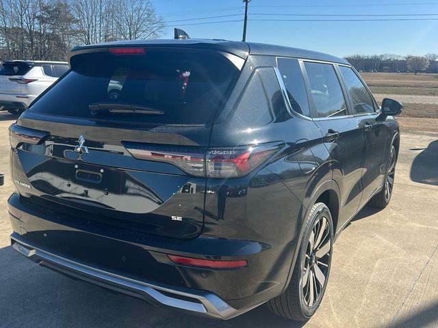 2025 Mitsubishi Outlander SE