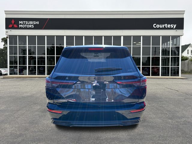 2025 Mitsubishi Outlander ES