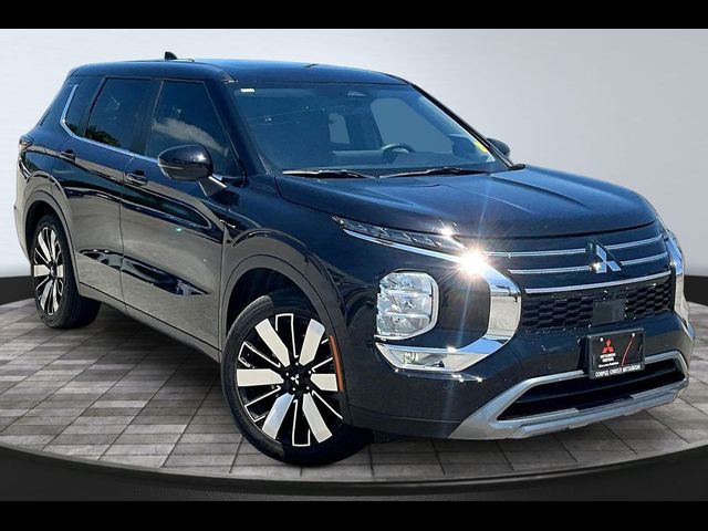 2025 Mitsubishi Outlander SE