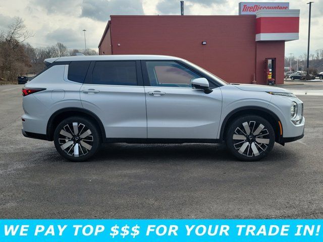2025 Mitsubishi Outlander SE