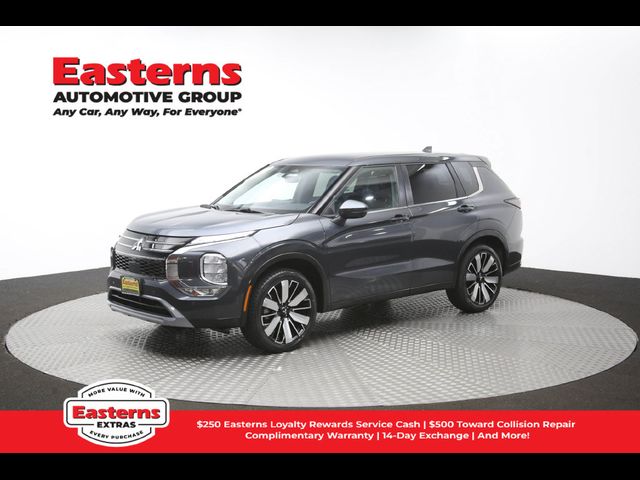 2025 Mitsubishi Outlander SE