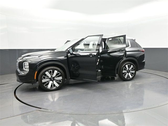 2025 Mitsubishi Outlander Platinum Edition