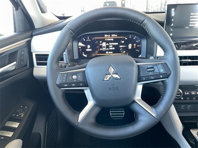 2025 Mitsubishi Outlander Platinum Edition
