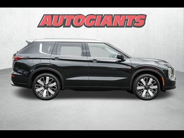 2025 Mitsubishi Outlander Platinum Edition