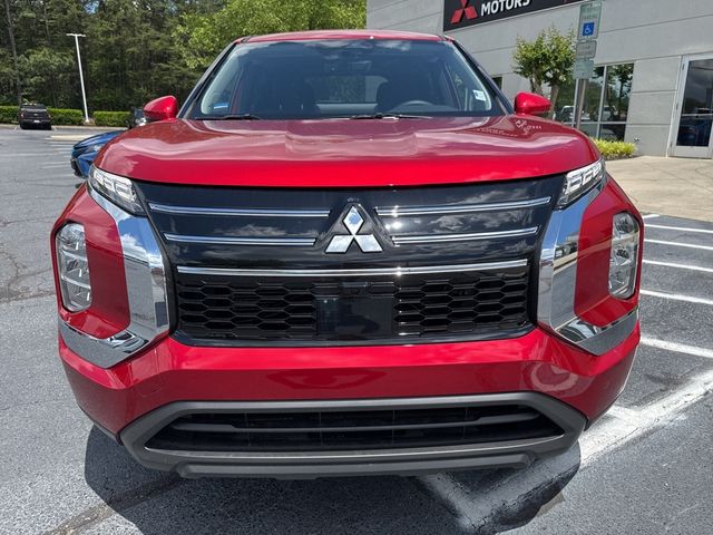 2025 Mitsubishi Outlander ES