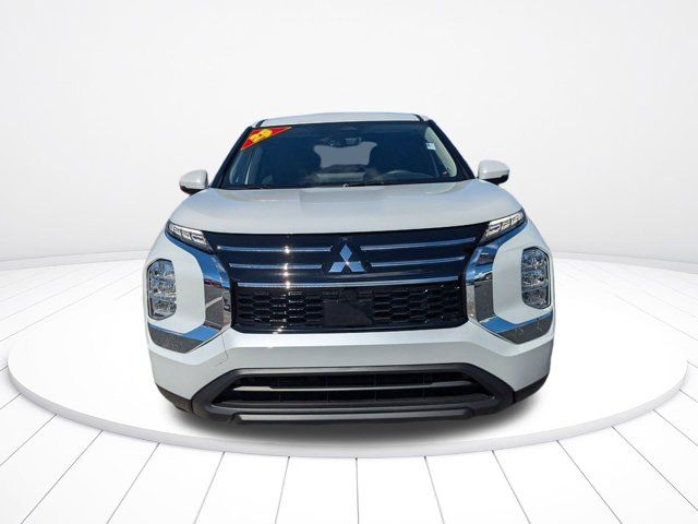 2025 Mitsubishi Outlander ES