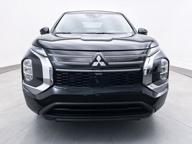 2025 Mitsubishi Outlander ES