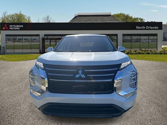2025 Mitsubishi Outlander ES