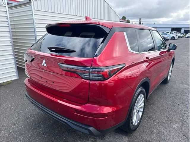 2025 Mitsubishi Outlander ES