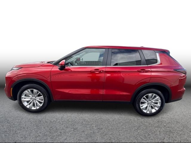 2025 Mitsubishi Outlander ES