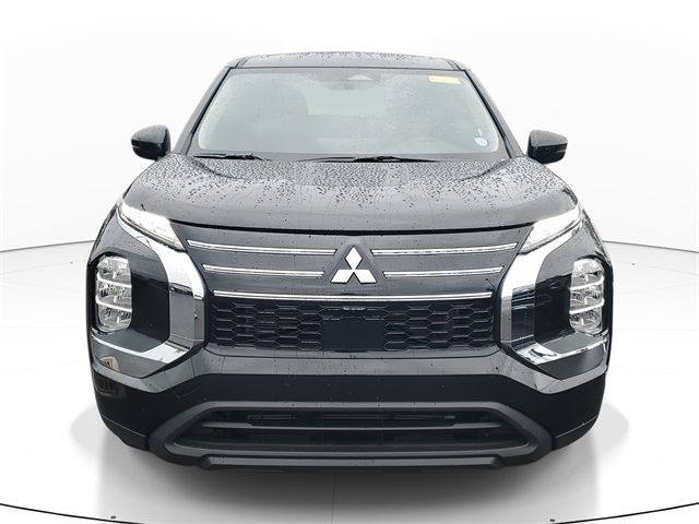 2025 Mitsubishi Outlander ES