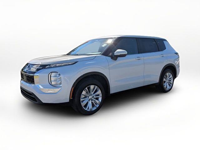 2025 Mitsubishi Outlander ES
