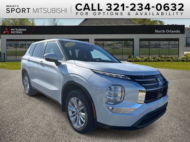 2025 Mitsubishi Outlander ES