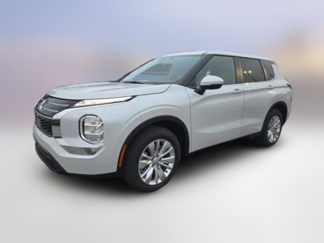 2025 Mitsubishi Outlander ES