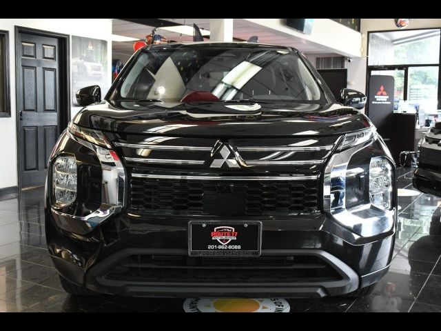 2025 Mitsubishi Outlander ES