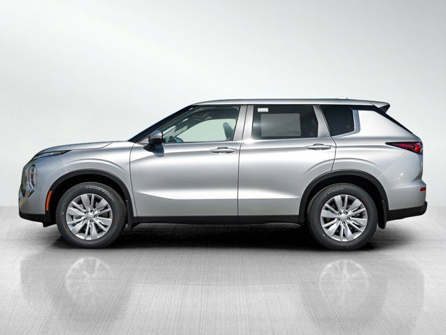 2025 Mitsubishi Outlander ES