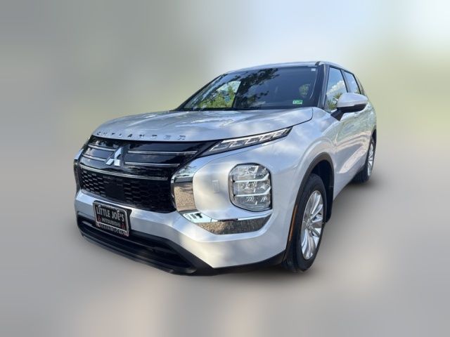 2025 Mitsubishi Outlander ES