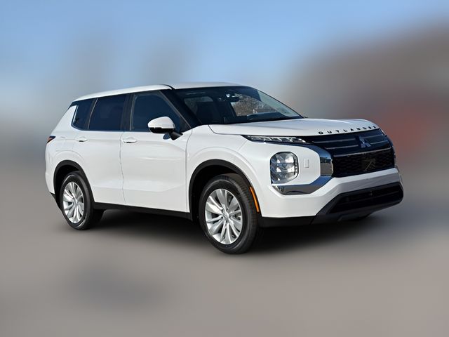 2025 Mitsubishi Outlander ES