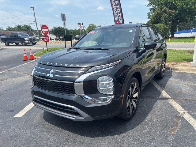 2025 Mitsubishi Outlander SE