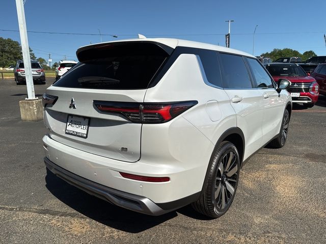 2025 Mitsubishi Outlander SE