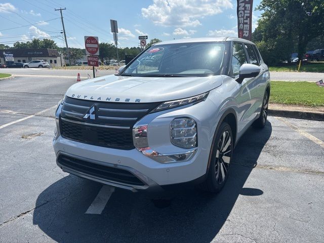 2025 Mitsubishi Outlander SE