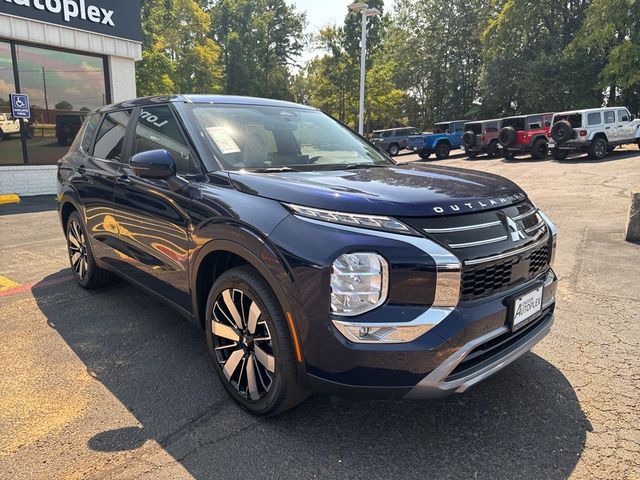 2025 Mitsubishi Outlander SE