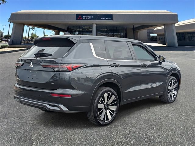 2025 Mitsubishi Outlander SE