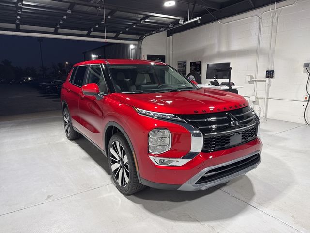 2025 Mitsubishi Outlander SE