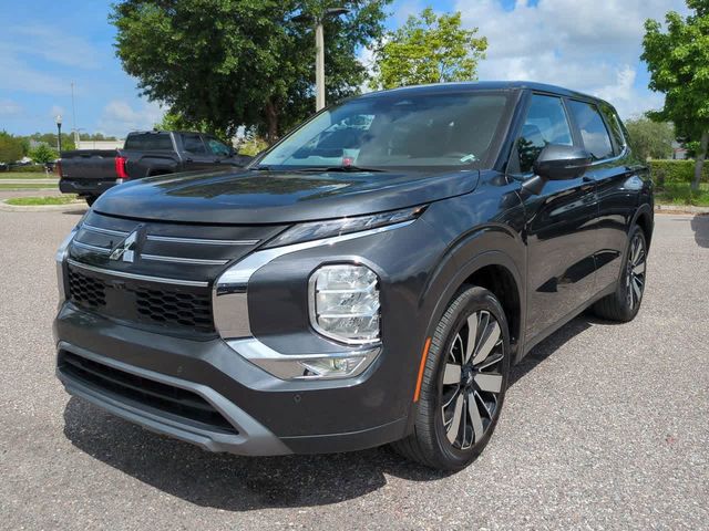 2025 Mitsubishi Outlander SE