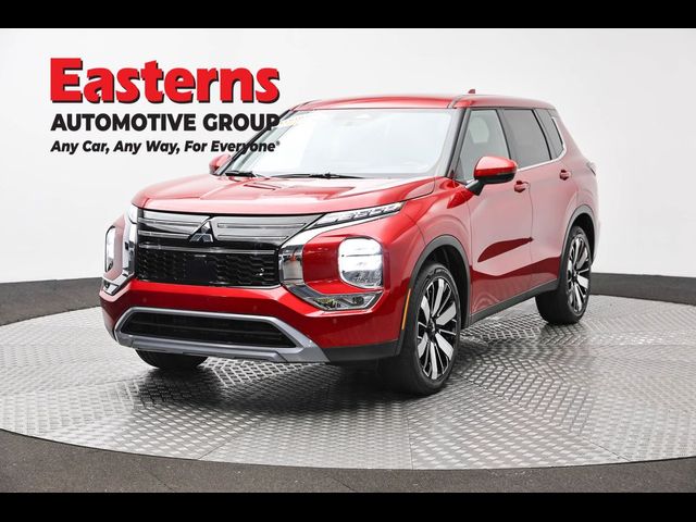 2025 Mitsubishi Outlander SE
