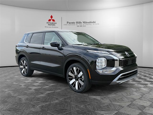 2025 Mitsubishi Outlander SE