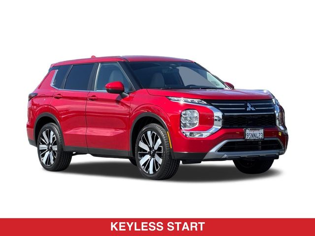 2025 Mitsubishi Outlander SE