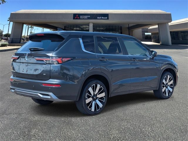 2025 Mitsubishi Outlander SE