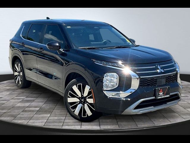 2025 Mitsubishi Outlander SE
