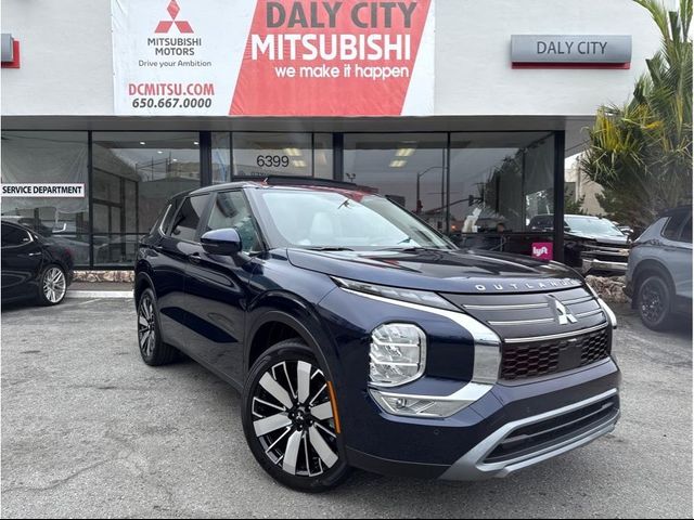 2025 Mitsubishi Outlander SE