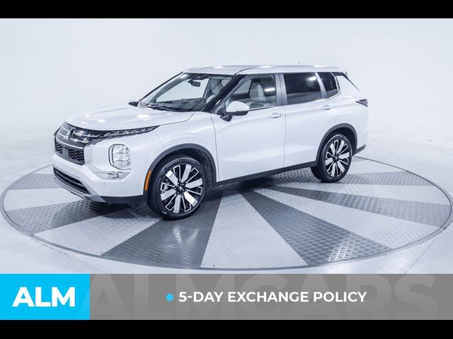 2025 Mitsubishi Outlander SE