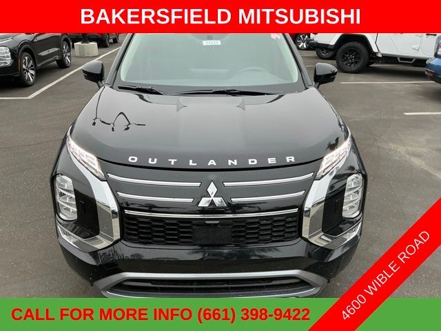 2025 Mitsubishi Outlander SE