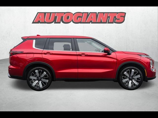 2025 Mitsubishi Outlander SE