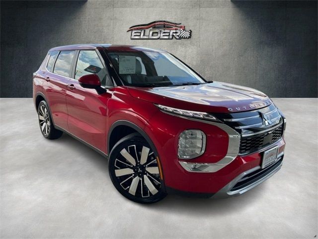 2025 Mitsubishi Outlander SE