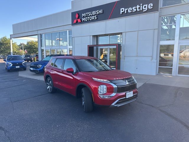 2025 Mitsubishi Outlander SE