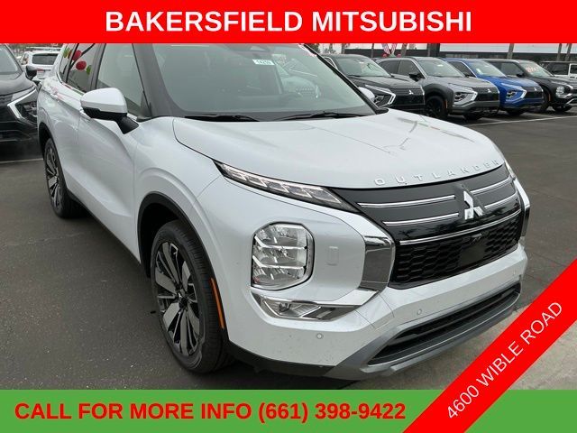 2025 Mitsubishi Outlander SE