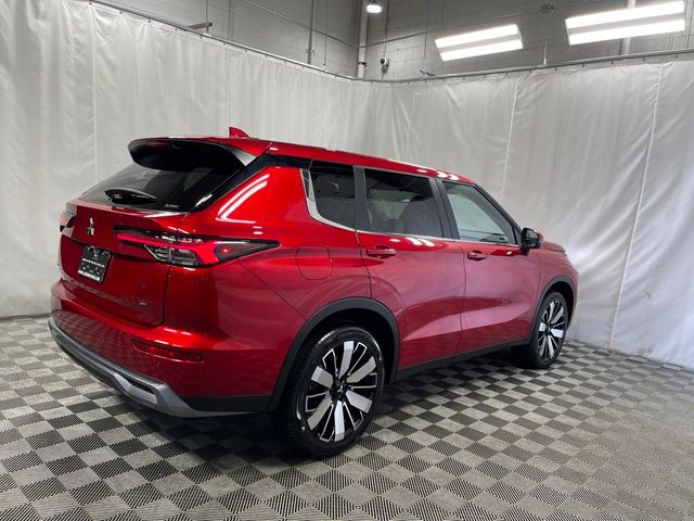 2025 Mitsubishi Outlander SE