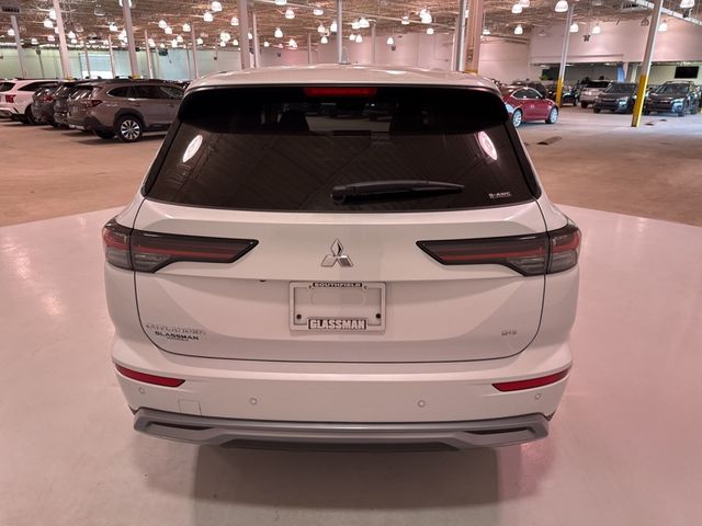 2025 Mitsubishi Outlander SE