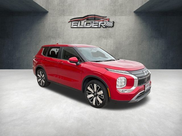 2025 Mitsubishi Outlander SE