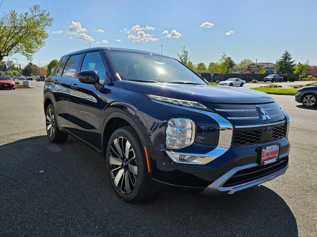 2025 Mitsubishi Outlander SE
