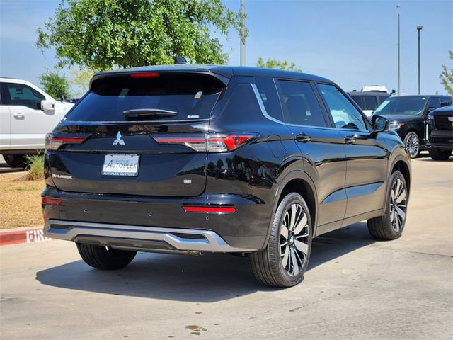 2025 Mitsubishi Outlander SE